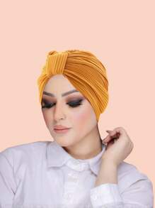 1pc Minimalist Solid Color Beanie Hat, Flattering Design For Daily Use