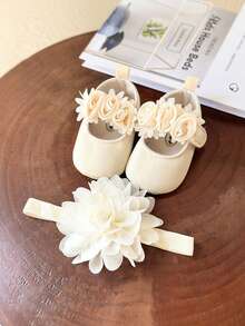 2 件婴儿花朵女童软底公主婚纱玛丽珍平底学步鞋新生儿轻便运动鞋头饰和头花