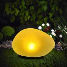 Solar Pebble Lights, Multiple Colors, Outdoor 4 Pebbles Shape Decorative Stone Plastic Lights For Garden Lawn Waterproof.