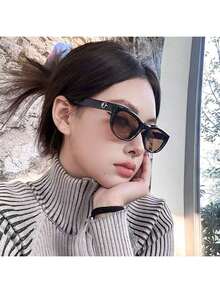 1 件时尚眼镜，小框复古时尚眼镜 - 黑色 - 查看 13