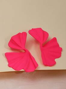 1 par de aretes asimétricos con vuelo de color rosa fucsia, adecuados para fiestas y salidas - Rosa Fucsia - Ver 1