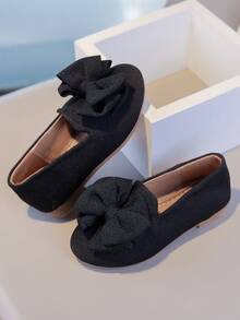 Sepatu Putri Warna Polos untuk Anak Perempuan, Sepatu Anak dengan Dekorasi Pita Besar, Sepatu Datar Modis dan Serbaguna Cocok untuk Musim Semi, Musim Gugur, dan Perjalanan Luar Ruangan - Hitam - View 8