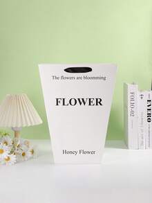 1/5pcs Trapezoid High-Quality White Gift Bags, Suitable For Newborns, Mother's Day, Christmas, Valentine's Day And Other Occasions, Can Be Used As Flower Gift Bags, Daily Gift Bags, Creative Gift Bags, Holiday Party Wedding Gift Boxes, Flower Shop Gift Bags, Birthday Gift Bags, Women's Gift Bags, Men's Gift Bags, Gift Bag Sets, Handled Gift Bags, Baby Christening Gift Bags, Small Gift Bags, Etc.