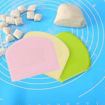 1pc/3pcs Flexible Plastic Dough Scraper & Pastry Cutter Set, Curved Wide Blade Design, Multi-Purpose Baking Bread Making Tool, Cake Icing Spatula, Bowl Scraper, Pastry Divider, Dough Cutter, Suitable For Birthday DIY/Wedding Desserts/Christmas Baking/Home Cooking, Pink/Yellow/White/Blue/Green