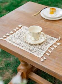 1pc Beige Hollow Weaving Table Mat, Suitable For Weddings, Holiday Parties, And Other Dining Table Decorations
