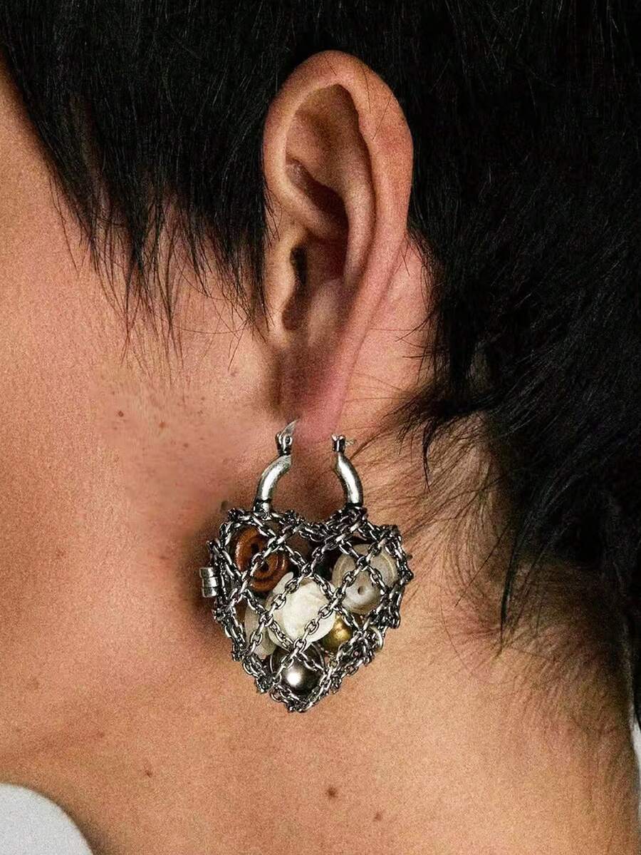 1 对时尚欧美复古风格朋克玫瑰花纽扣铃铛镂空心形吊坠耳环，优雅独特的设计，适合女性日常/四季佩戴，是送给朋友/女朋友的最佳礼物
