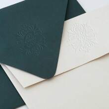 Individualisieren Sie Ihren Hochzeitsemprägekopf, Servietten-Emprägekopf, Umschlag- und Einladungs-Emprägekopf, personalisierter Emprägekopf-Stempel, individualisierter Emprägekopf-Stempel, personalisierter Hochzeits-Emprägekopf, Initialen-Emprägekopf, Papier-Emprägekopf, personalisierter Monogramm-Emprägekopf-Stempel, Monogramm-Emprägekopf