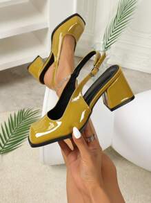 Chaussures Vintage de style "Babies" pour femmes, nouveaux talons hauts rétro pour le printemps, version coréenne avec grandes tailles, chaussures unicolore, design élégant et charmant avec bout carré et talon épais, sexy