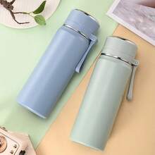 1 个 SUS316 不锈钢真空水瓶，带手柄和过滤网，500ml/16.9oz 和 600ml/20oz，密封防漏，可放入包中，便携，适合户外旅行、跑步、骑自行车、登山和游泳