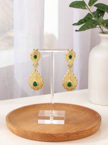 1 Pair Of Moroccan Style Hollowed-Out Flower Pattern Carving Drop-Shaped Earrings, Golden Color, Suitable For Wedding, Party Or Daily Wear