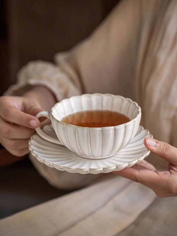 1 Set European Vintage Ceramic Coffee Cup & Saucer, High-Aesthetic Petal-Shaped Mug & Butterfly, Afternoon Tea Set, Beautiful & Practical, Cups & Saucers Can Be Used As Storage Trays, Suitable For Brewing Coffee, Making Tea, Daily Use, Coffee Shop And More Scenarios Back To School
