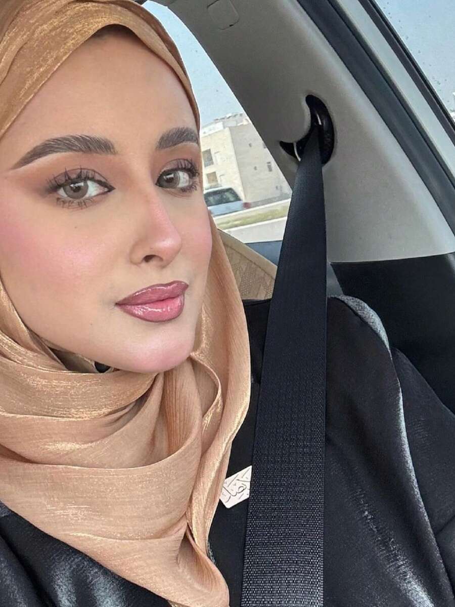 1 Khăn trùm đầu màu trơn cho nữ, Khăn trùm đầu lụa, Khăn choàng dài mềm mại, Khăn trùm đầu màu trơn bảo thủ, Thích hợp sử dụng hàng ngày cho trang phục - Kaki sẫm màu - Xem 1