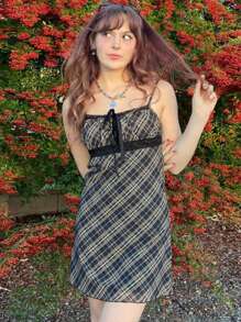1pc Women's Checkered Houndstooth Pattern Casual Cute Chest Pleated Knotted French Style New Spring Sweet Fresh Plaid Spaghetti Strap Sexy Lace Mesh Patchwork A-Line Dress