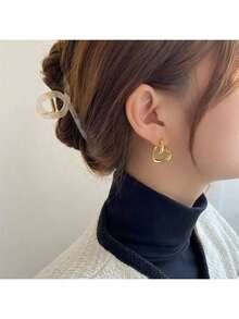 1 Pair Unique Heart Design Earrings, Suitable For Daily Wear - Yellow Gold - View 2