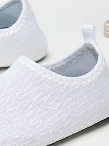 1 Pair Kids' Breathable Striped Multi-Purpose Water, Hiking, All-Season Shoes - White - View 8