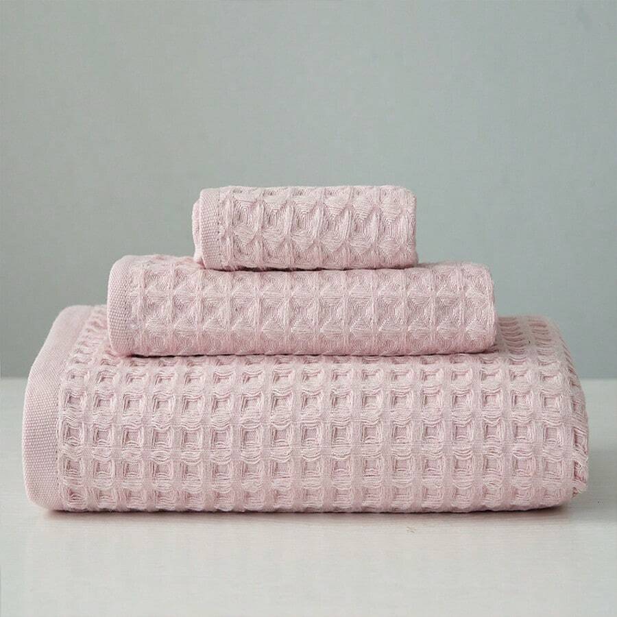 1 chiếc khăn bông mềm mại, kiểu waffle, dùng để tắm/giặt, nhanh khô và thấm hút tốt, rất cần thiết cho việc tắm rửa tại nhà, có thể dùng như khăn tay, khăn quàng cổ, khăn tắm biển. Chất liệu cao cấp, thoải mái khi lau mặt, có thể dùng làm khăn tay, khăn mặt, khăn tắm. - Hồng - Xem 1