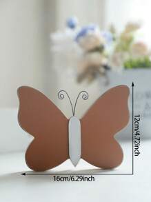 1pc Of Cute And Delicate Butterfly Theme Decorative Ornaments. These Butterflies Have Rich Colors, And Each Butterfly Is Equipped With Delicate Curled Antennae, Exuding A Simple And Charming Atmosphere. It Is Suitable For Nature Lovers And People Who Like Sweet Style Decorations. It Is Perfect For Display On Shelves, Desks Or Windowsills, Adding A Touch Of Natural Beauty And Sophistication To Any Space