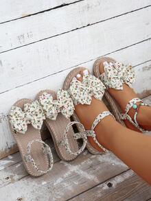 1 双新款女童花朵蝴蝶结装饰平底凉鞋，夏季送给女孩的礼物，儿童鞋带松紧带，易于穿脱，母女亲子装，波西米亚风格，适合夏季度假、海滩、旅行等各种场合。 - 橄欖綠 - 查看 1