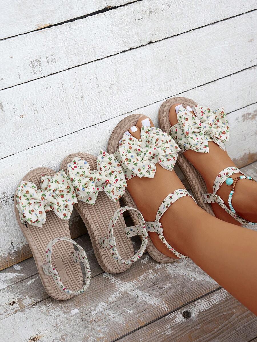 1 双新款女童花朵蝴蝶结装饰平底凉鞋,夏季送给女孩的礼物,儿童鞋带松紧带,易于穿脱,母女亲子装,波西米亚风格,适合夏季度假、海滩、旅行等各种场合。 - 橄欖綠 - 查看 1