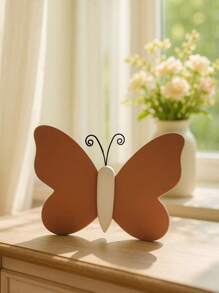 1pc Of Cute And Delicate Butterfly Theme Decorative Ornaments. These Butterflies Have Rich Colors, And Each Butterfly Is Equipped With Delicate Curled Antennae, Exuding A Simple And Charming Atmosphere. It Is Suitable For Nature Lovers And People Who Like Sweet Style Decorations. It Is Perfect For Display On Shelves, Desks Or Windowsills, Adding A Touch Of Natural Beauty And Sophistication To Any Space