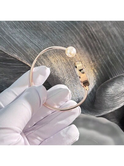 1pc Delicate Bracelet Horloge Large Pearl, Diamond Cut Glass Dial, Minimalist Quartz view 4