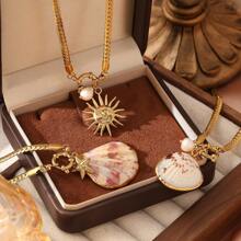 1pc Stainless Steel 18K Plated Pearl Shell Pendant Necklace For Women, Fashionable Ocean Style Suitable For Beach Party, Dates