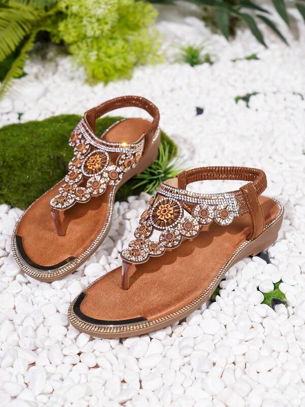 Women's 2025 Summer Rhinestone Decoration Round Toe Flat Sandals