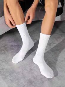 2/4/6/8/10/20 Pares de calcetines de tripulación de unicolor simples para hombres, calcetines deportivos, calcetines para uso diario y exterior, nuevos calcetines de verano para skateboarding, calcetines medianos para hombres