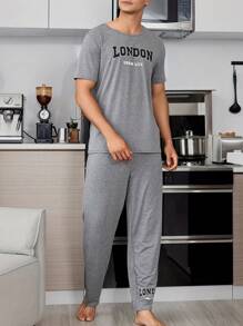 Conjunto de pijama casual de cuello redondo ligero para hombres, camisa de manga corta con estampado de letras y pantalones, ropa de casa cómoda, primavera/verano