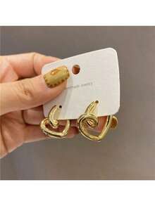 1 Pair Unique Heart Design Earrings, Suitable For Daily Wear - Yellow Gold - View 4