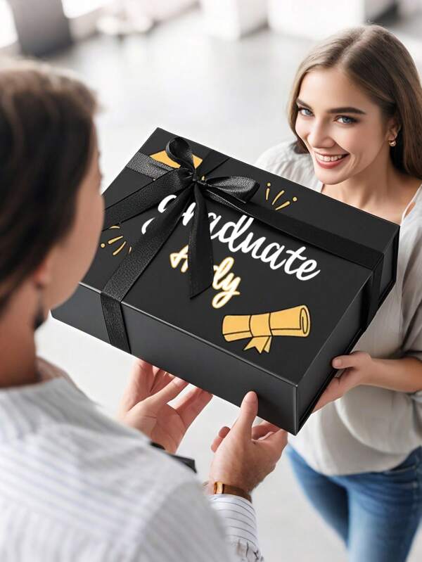 1pc Personalised Black Gift Box With Customisable Name For Graduation Season, Personalised Gold Salver, Diploma Designer Gift Box, Magnetic Gift Box, Customised Gift, Graduation Gift Gift Box, Universal For All Festivals, Universal For Gifting, Home Gift Box For Storing Items, Reusable, Available In Three Sizes Back To School