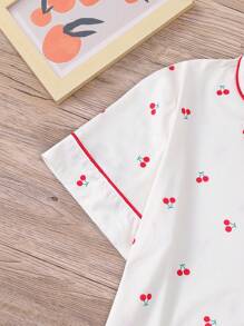 2 piezas Conjunto de pijama de manga corta para niños, nuevo estilo de verano cárdigan abierto con estampado de cerezas abstractas y lindas para niñas ropa de dormir y de estar por casa, adecuado para niñas