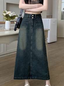 牛仔高腰中长 A 字裙，宽松版型，凸显梨形身材