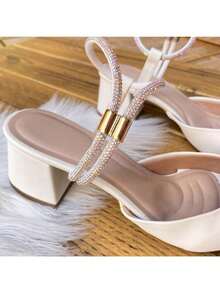 Women's Pumps With 5 Cm Thick Heel – Elegance And Comfort In Every Step - White - View 2