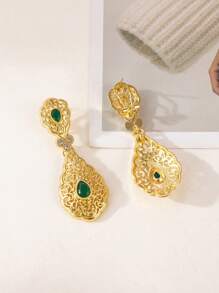 1 Pair Of Moroccan Style Hollowed-Out Flower Pattern Carving Drop-Shaped Earrings, Golden Color, Suitable For Wedding, Party Or Daily Wear