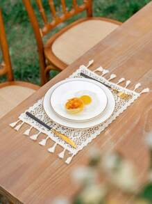 1pc Beige Hollow Weaving Table Mat, Suitable For Weddings, Holiday Parties, And Other Dining Table Decorations