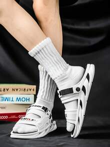 男士时尚 EVA 拖鞋 - 防滑、舒适的露趾拖鞋，适合室内外使用，柔软鞋底设计 - 白黑 - 查看 7