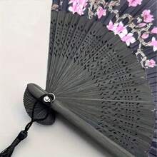 1 件时尚轻便手持扇竹折叠手扇，植物主题 - 精致流苏木扇，经典复古设计，适合毕业礼物、家居装饰、竹艺装饰、舞蹈舞台表演 - 创意动漫主题和礼物 - 彩色 - 查看 2