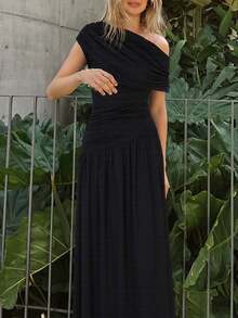 女士纯色斜领褶皱长连衣裙，修身显瘦，优雅性感派对礼服 - 黑色 - 查看 6