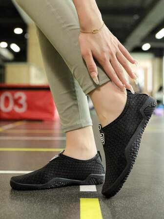 Men's Minimalist Stream Shoes, Outdoor Sports Water Shoes, Swimming Shoes, Outdoor Quick-Drying Summer Sandals, Men's Fitness And Cross Training Athletic Shoes