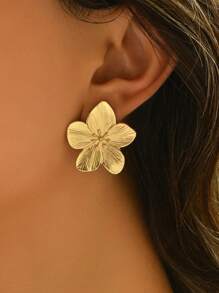 1 par de pendientes retro de flor dorada para mujeres, apropiados para vacaciones, festivales, ceremonias y fiestas