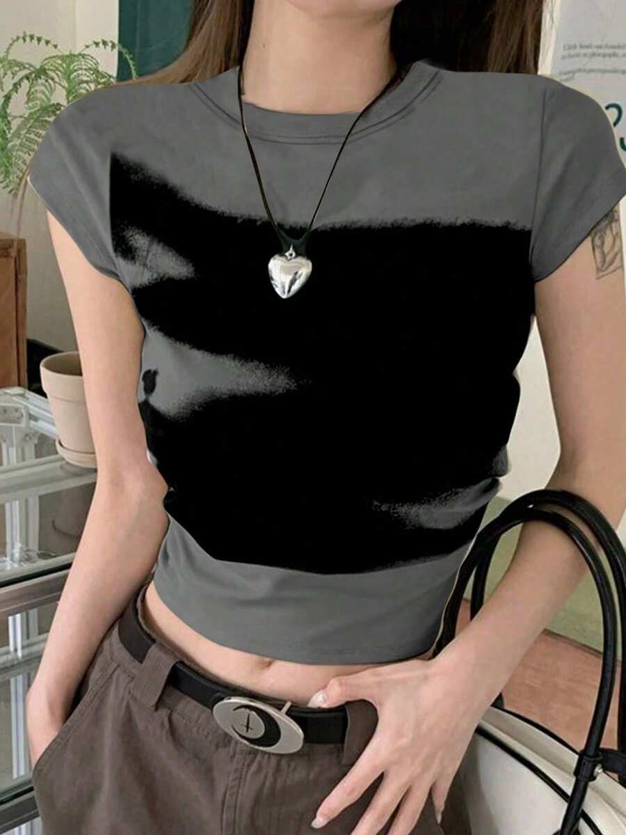 Women's Casual Round Neck Short Sleeve T-Shirt With Graphic Print, For Summer Vacation - Grey - View 1