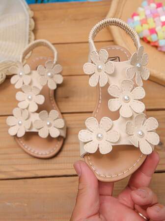 1 双时尚闪亮漂亮女孩蝴蝶水钻装饰透明平底凉鞋，仙女风格，适合夏季穿着