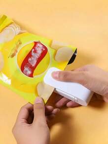 1 máquina de sellado en miniatura portátil, máquina de sellado en caliente para bolsas de plástico de alimentos y máquina de sellado manual doméstica pequeña (excluyendo baterías, que deben comprarse por separado)