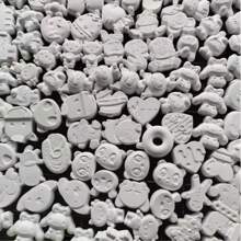 4 Stücke/Set DIY Kreative Gips Handwerk Set, künstlerisches Handwerk Geschenk, mehrere niedliche Puppen Figuren für spezielles DIY, Malen, Ausmalen und Kritzeln, ideale Party Geschenke und Kunstunterricht, angenehme kleine Geschenke