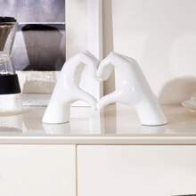1pc Gesture Decoration, Heart Hand Statue Room Decoration, Love Finger Sculpture Wedding Decoration For Shelf Coffee Table Office Bedroom TV Cabinet Bookshelf Small Ornament Home Decoration