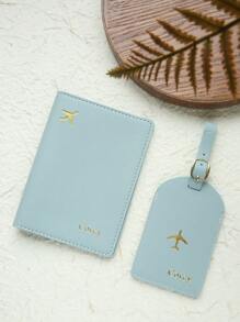2 PEÇAS Conjunto de Porta-Passaporte e Tag de Bagagem Personalizados Nome Monocromático Dourado em Couro Sintético com Tag de Bagagem, Carimbo a Quente Personalizado, Acessórios de Viagem Feitos à Mão, Cartão Documento Presente de Aniversário Chic para Amigos, Madrinhas, Verssátil, Básico, Personalizado, Único, Personalizado, Para Aniversários, Para Férias/Viagens, Para Exterior/Saídas/Viagens/Caminhadas/Estádio/Esportes/Escalada, Para Negócios/Cômodo/Trabalho/Escritório, Material Escolar, Volta às Aulas, Para Escritório, Para Escola, Para Sala de Aula, Para Presentes de Professor, Para Universidade, Para Colegas, Para Quartos de Dormitório, Para Professor, Para Meninos e Meninas, Para Adolescentes, Alunos do Ensino Médio, Alunos do Ensino Médio, Alunos da Faculdade, Alunos da Universidade, Calouro, Veterano, Alunos do Ensino Fundamental