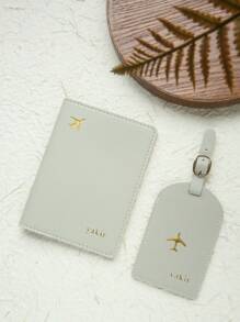 2 PEÇAS Conjunto de Porta-Passaporte e Tag de Bagagem Personalizados Nome Monocromático Dourado em Couro Sintético com Tag de Bagagem, Carimbo a Quente Personalizado, Acessórios de Viagem Feitos à Mão, Cartão Documento Presente de Aniversário Chic para Amigos, Madrinhas, Verssátil, Básico, Personalizado, Único, Personalizado, Para Aniversários, Para Férias/Viagens, Para Exterior/Saídas/Viagens/Caminhadas/Estádio/Esportes/Escalada, Para Negócios/Cômodo/Trabalho/Escritório, Material Escolar, Volta às Aulas, Para Escritório, Para Escola, Para Sala de Aula, Para Presentes de Professor, Para Universidade, Para Colegas, Para Quartos de Dormitório, Para Professor, Para Meninos e Meninas, Para Adolescentes, Alunos do Ensino Médio, Alunos do Ensino Médio, Alunos da Faculdade, Alunos da Universidade, Calouro, Veterano, Alunos do Ensino Fundamental