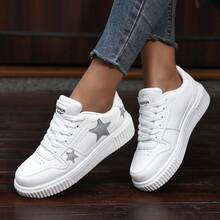 Plus Size Women/Men's Thick Sole Flat Skateboard Shoes, Star Printed Casual Sneakers, Korean Style Fashion Student Leisure Skate Shoes