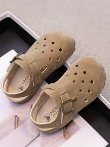 1 Pair New Summer Girls Solid Color Flat Sandals, Retro Chic Roman Strap Decor, Perforated Design, Breathable & Comfortable For Girls Aged 3-12 To Go Out Shopping Or Parties